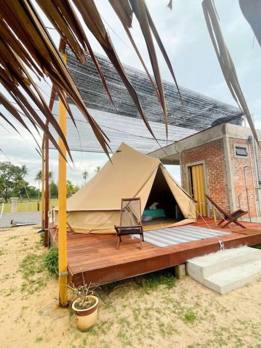 Rembulan Escape Bell Tent 2 Kampung Penarik Εξωτερικό φωτογραφία